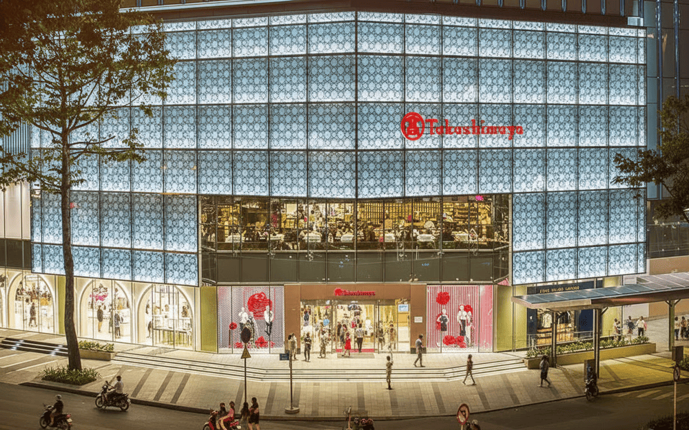 Trung tâm thương mại Takashimaya sở hữu không gian hiện đại